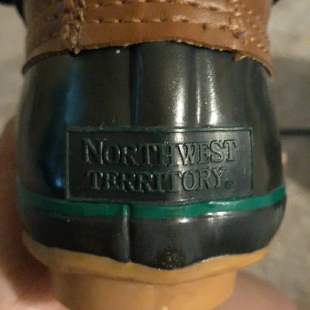 Northwest Territory Snow Boots - Picture 8 of 8